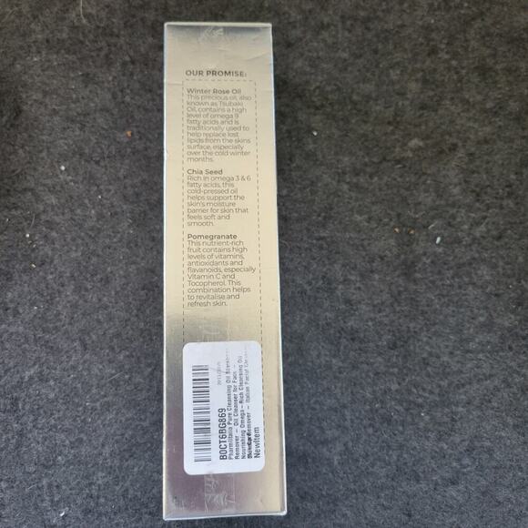 Pharmlitalia Nourishing Omega Rich Skin Conditioning Cleansing Oil NEW Sealed - Picture 4 of 8
